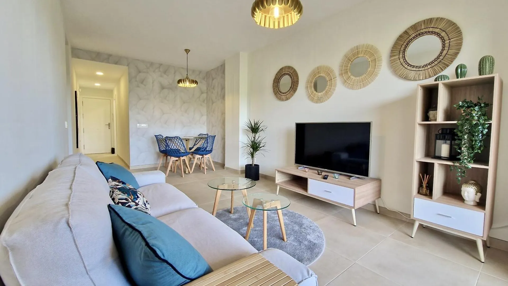 Sr Colinas Del Faro 2 Bdr In Mijas Costaアパートメント スペイン