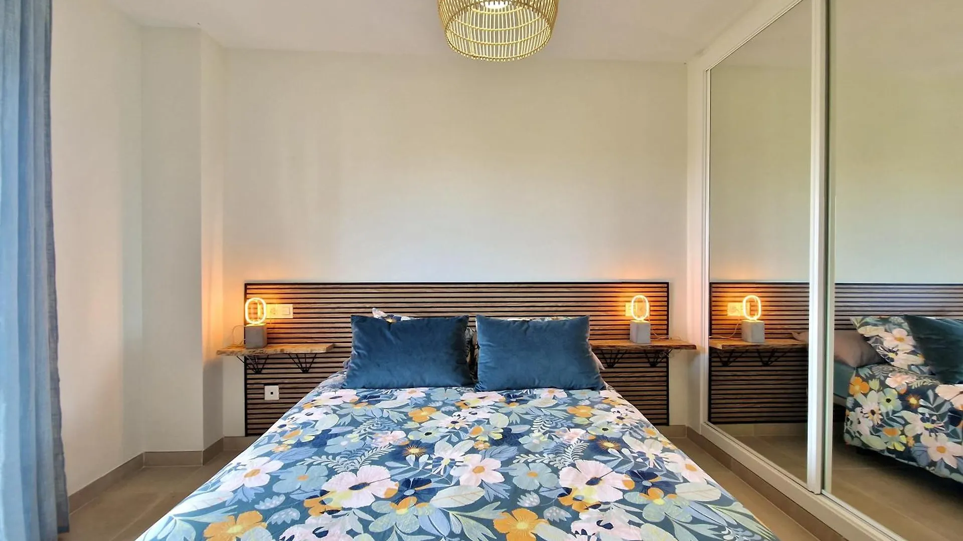 Sr Colinas Del Faro 2 Bdr In Mijas Costa Apartman