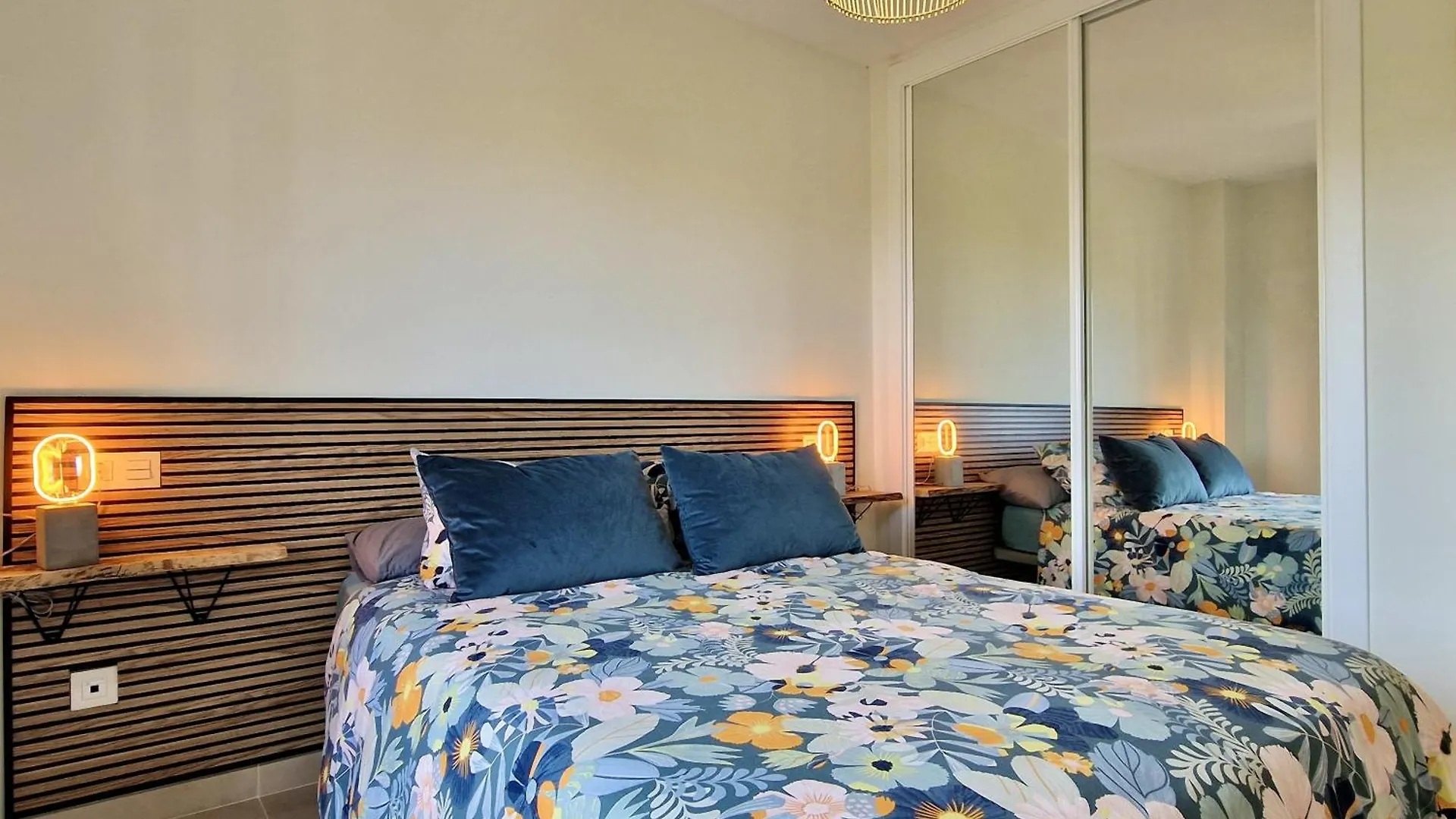 Sr Colinas Del Faro 2 Bdr In Mijas Costa Apartman